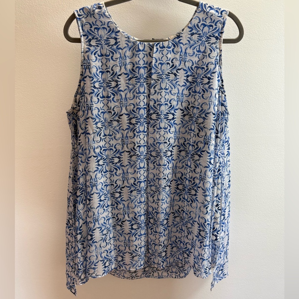 NWOT Zac & Rachel White And Blue Sleeveless Blouse 2X